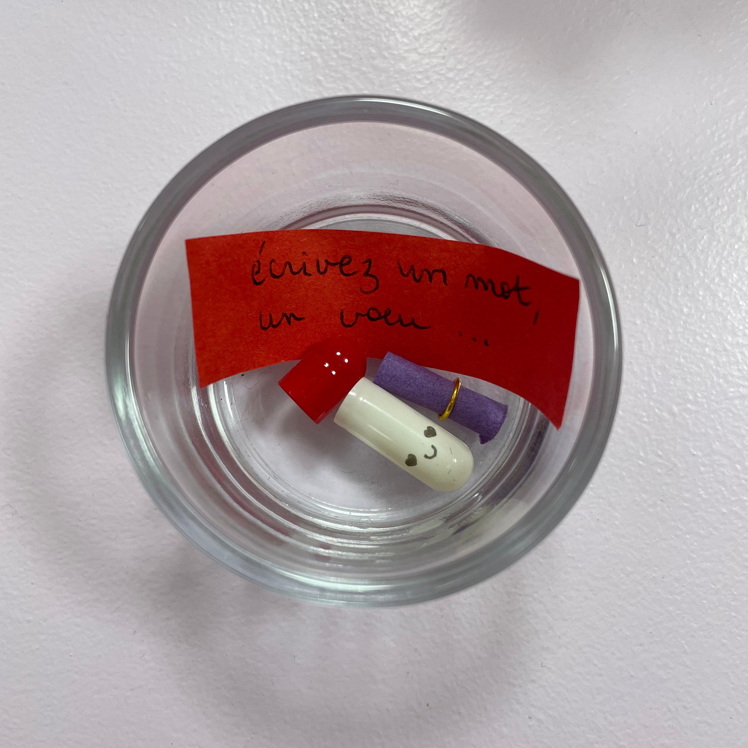 Prescription d’amour : fiole + 7 pilules à message
