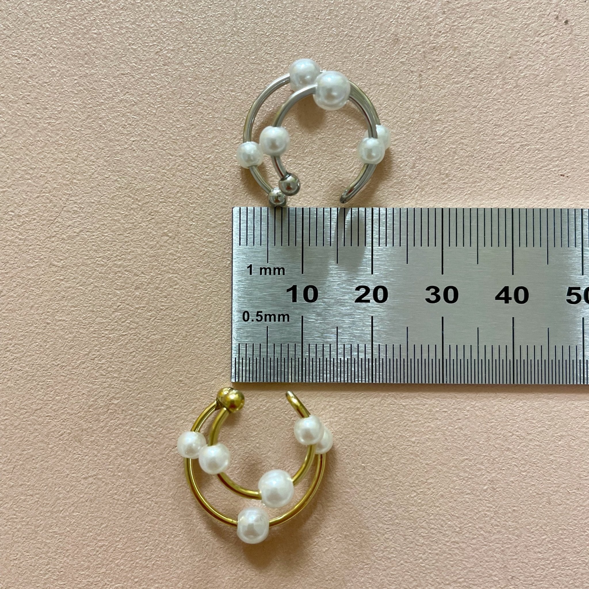 Earcuff / Bague d'oreille en acier inoxydable - Farfelue