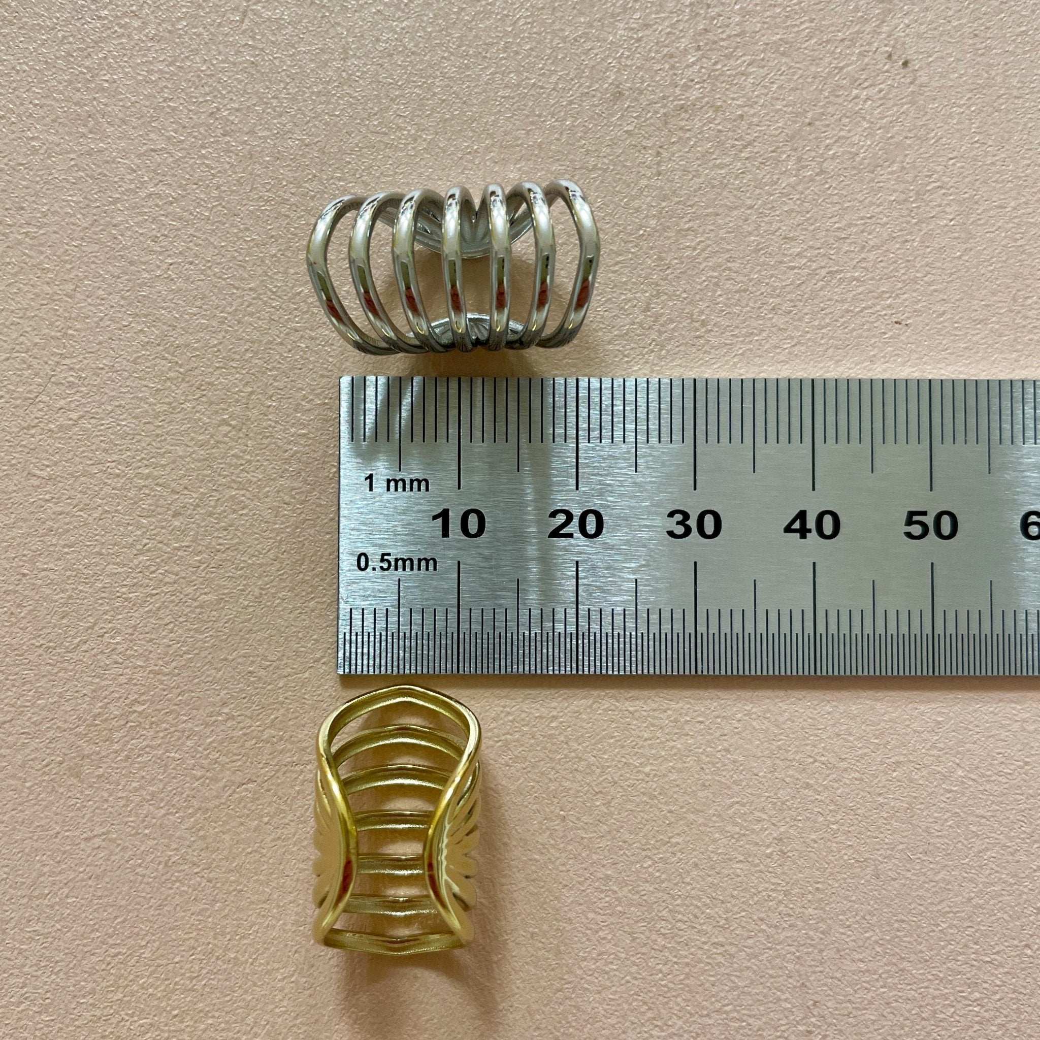 Earcuff / Bague d'oreille en acier inoxydable - Farfelue
